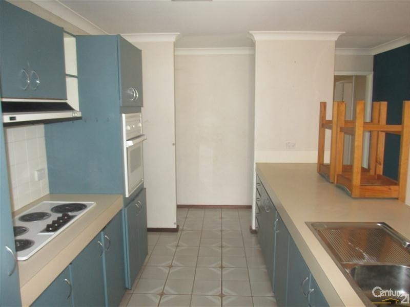 28 Malibu Road, Safety Bay WA 6169