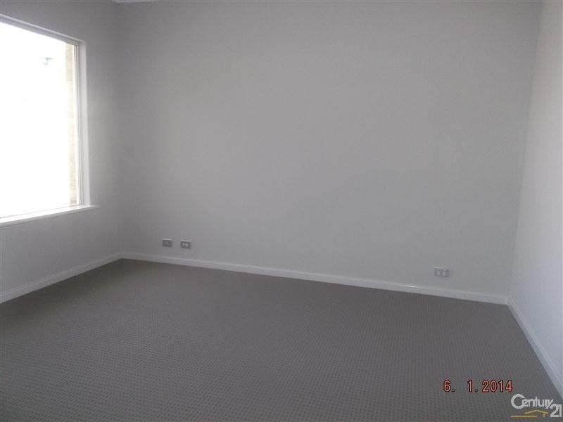 9/16 Westlinton Circle, Waikiki WA 6169