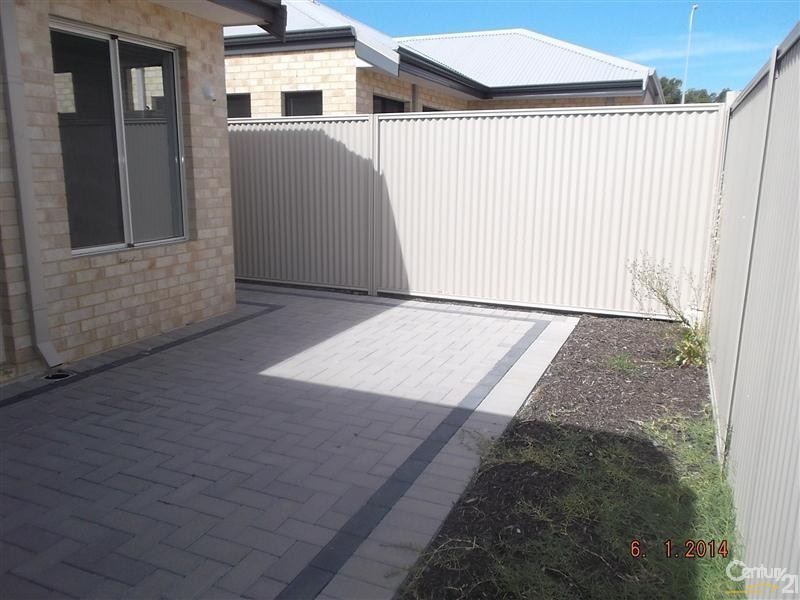 9/16 Westlinton Circle, Waikiki WA 6169