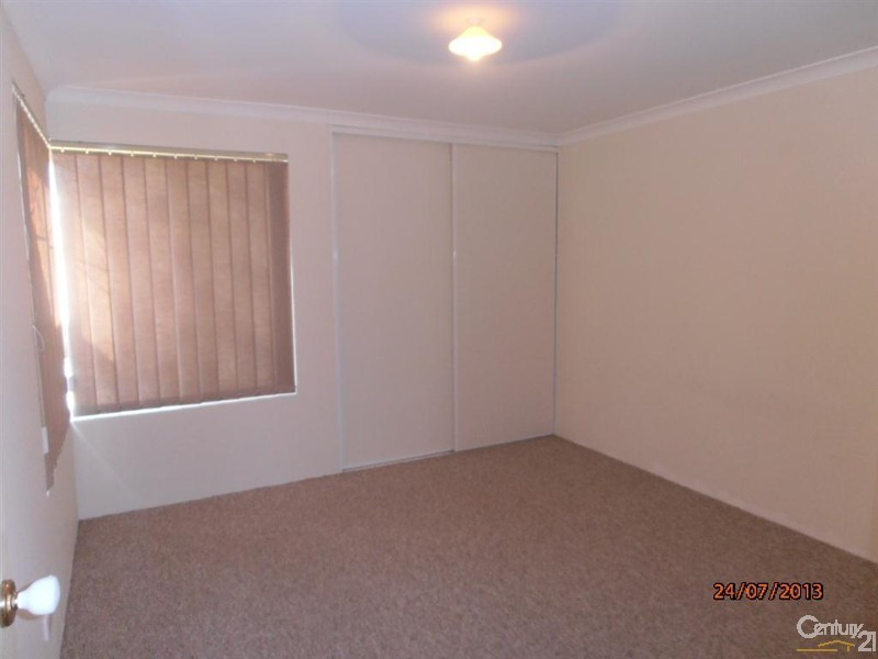 15/4 Marlo Place, Waikiki WA 6169