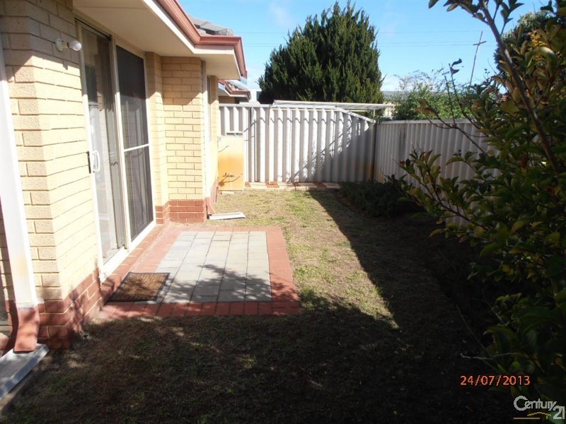 15/4 Marlo Place, Waikiki WA 6169