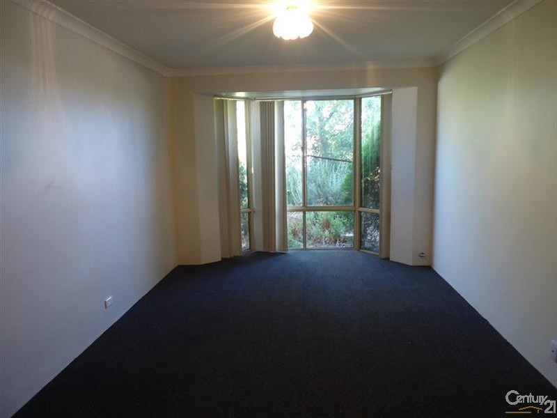 8 Wills Court, Cooloongup WA 6168