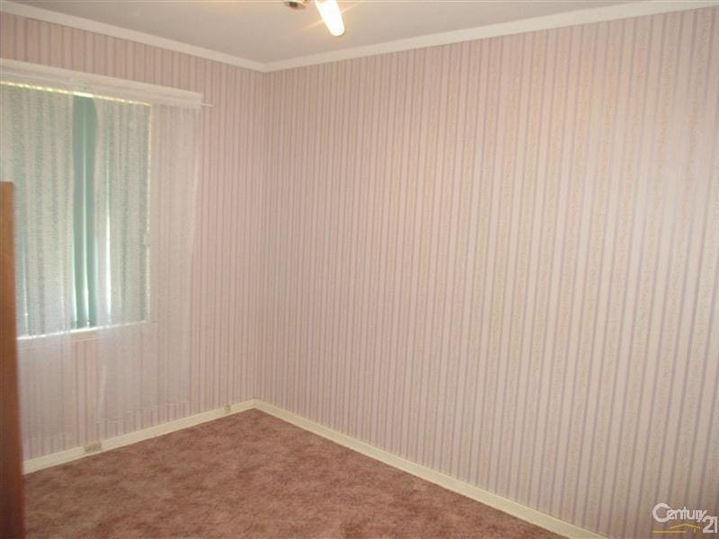 5 Houston Street, Rockingham WA 6168