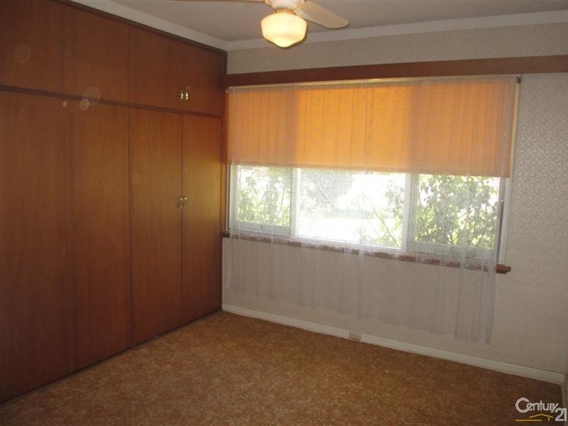 5 Houston Street, Rockingham WA 6168