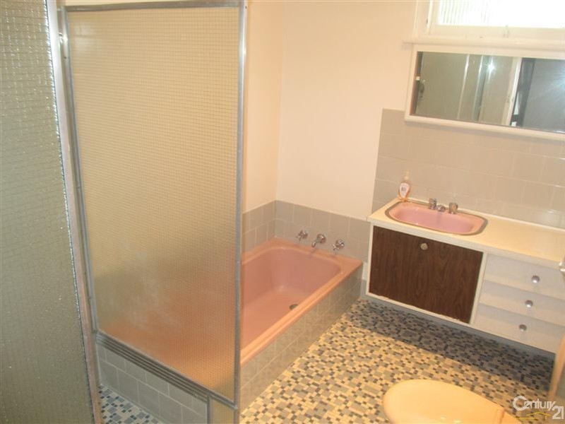 5 Houston Street, Rockingham WA 6168