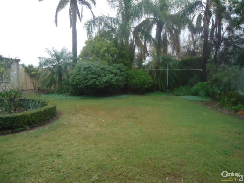 5 Shell Close, Cooloongup WA 6168