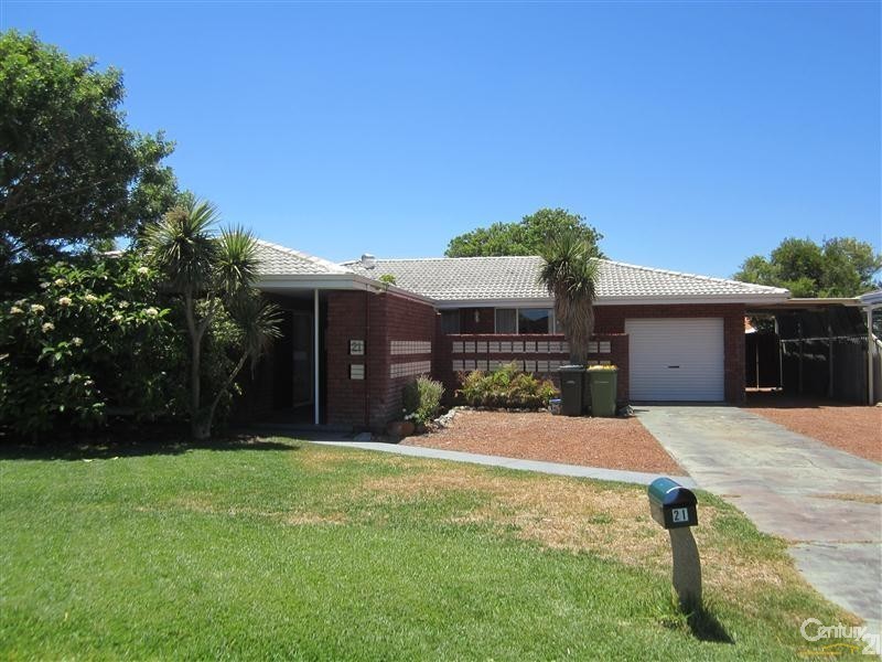 21 Waikiki Road, Safety Bay WA 6169
