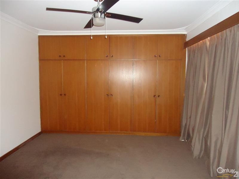 21 Waikiki Road, Safety Bay WA 6169