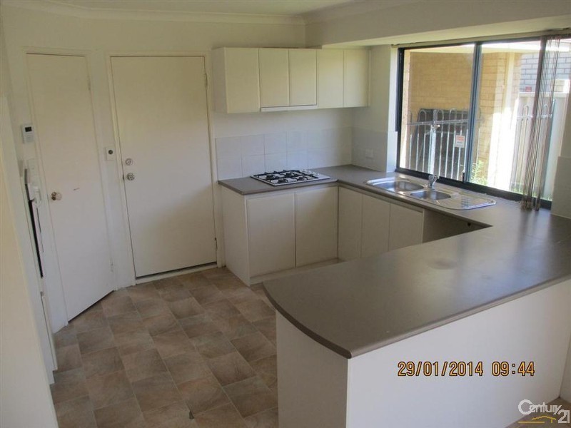 22 Morfontaine Parade, Port Kennedy WA 6172