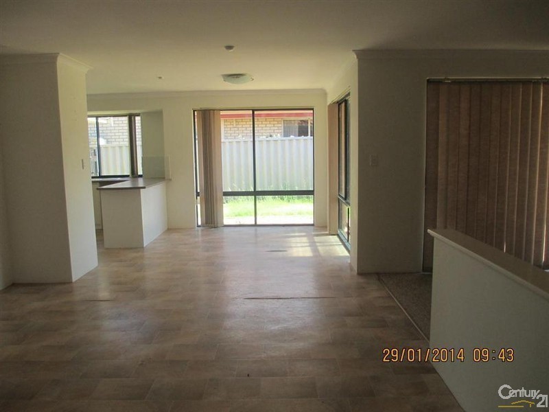 22 Morfontaine Parade, Port Kennedy WA 6172