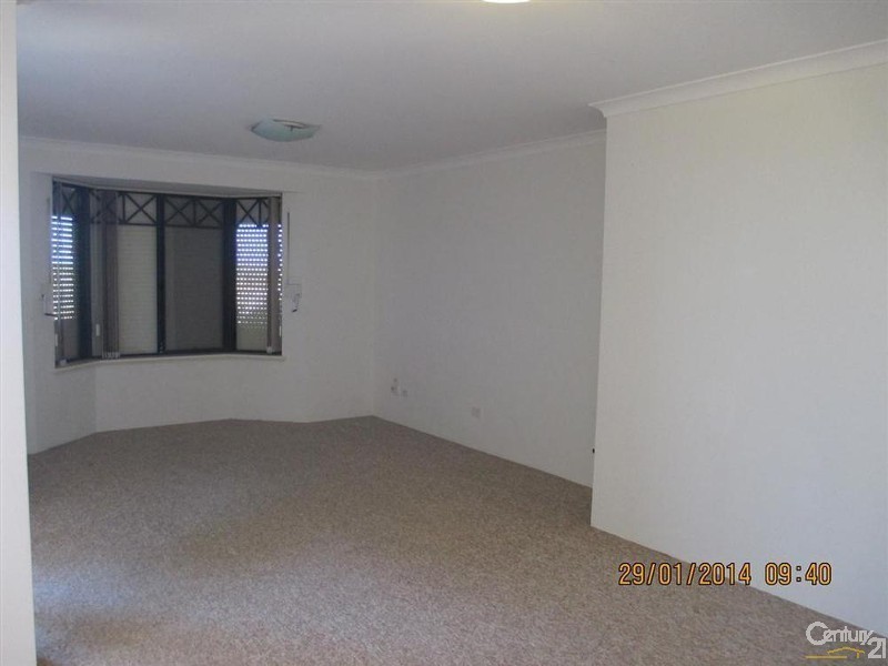 22 Morfontaine Parade, Port Kennedy WA 6172