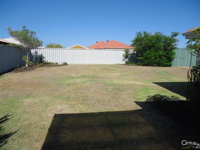 22 Morfontaine Parade, Port Kennedy WA 6172