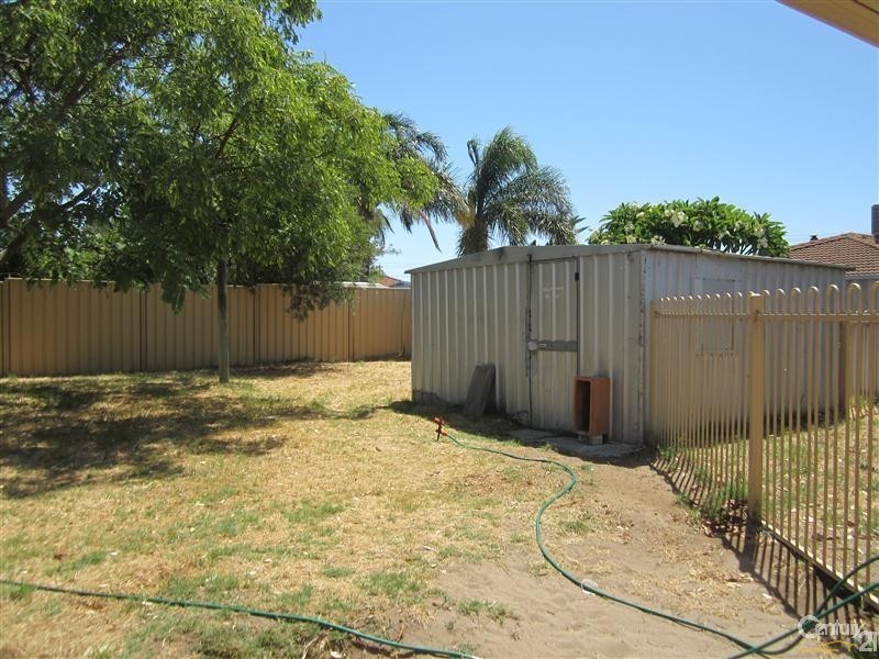 3 Gascoyne Way, Cooloongup WA 6168