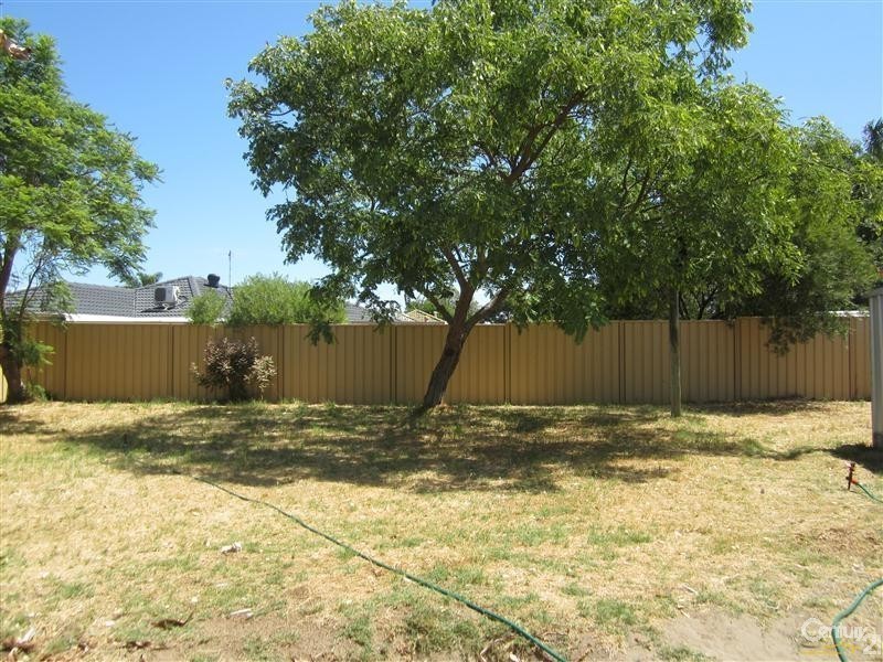 3 Gascoyne Way, Cooloongup WA 6168