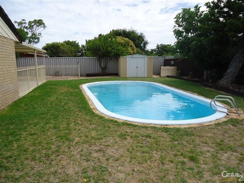 31 Cutter Road, Waikiki WA 6169