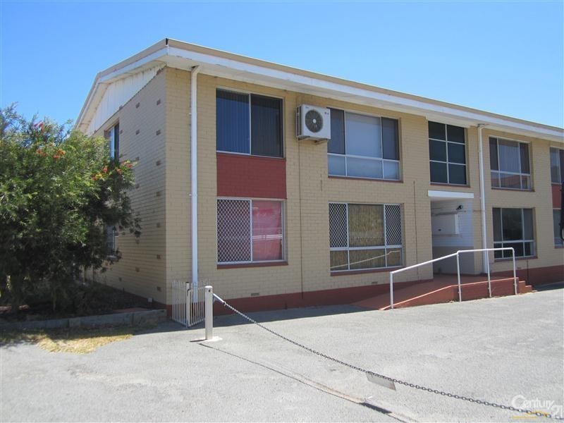 2/12 Parkin Street, Rockingham WA 6168