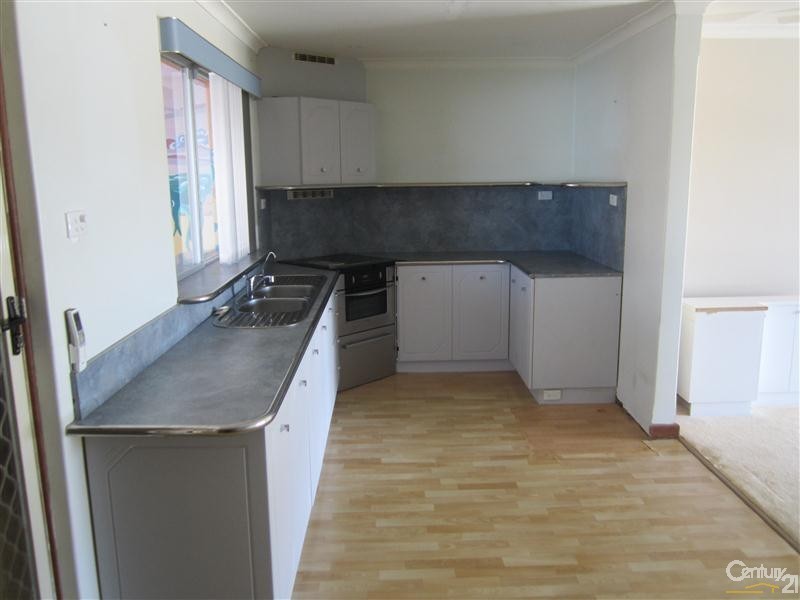 2/12 Parkin Street, Rockingham WA 6168