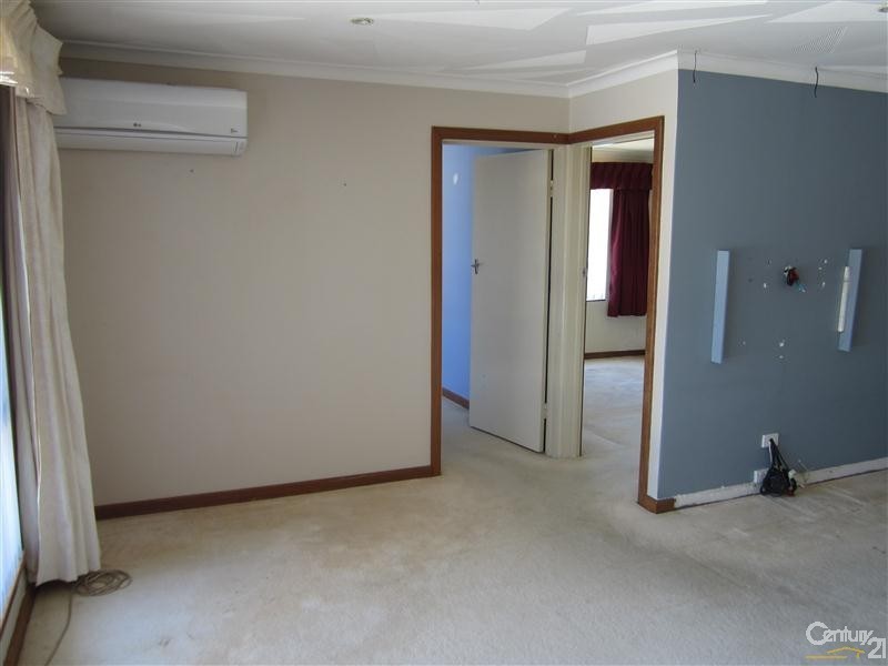 2/12 Parkin Street, Rockingham WA 6168