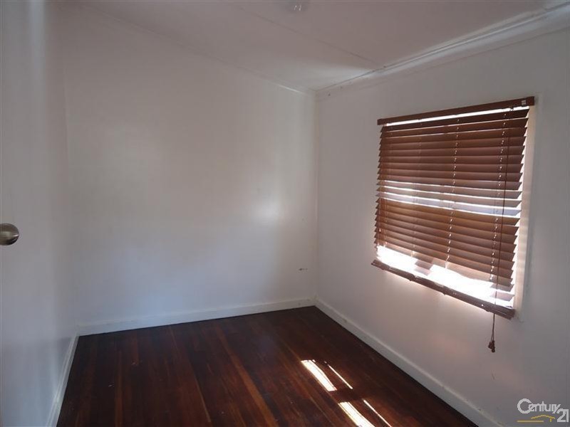 142A Lewington Street, Rockingham WA 6168