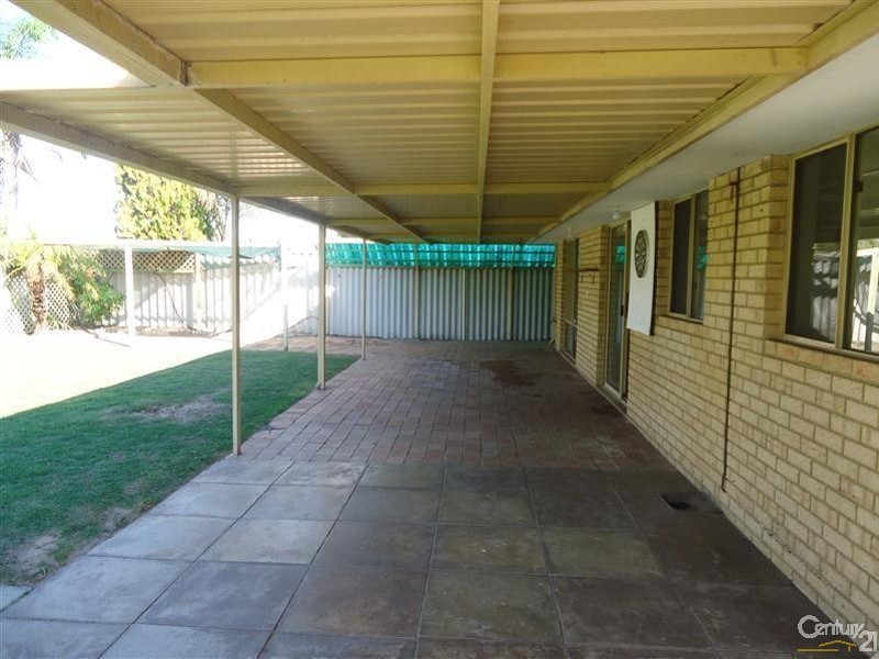 119 Willmott  Drive, Cooloongup WA 6168
