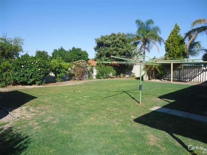 119 Willmott  Drive, Cooloongup WA 6168