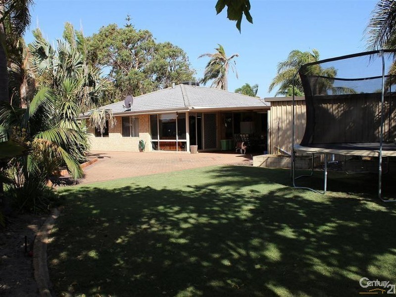 29 Kentia Close, Warnbro WA 6169