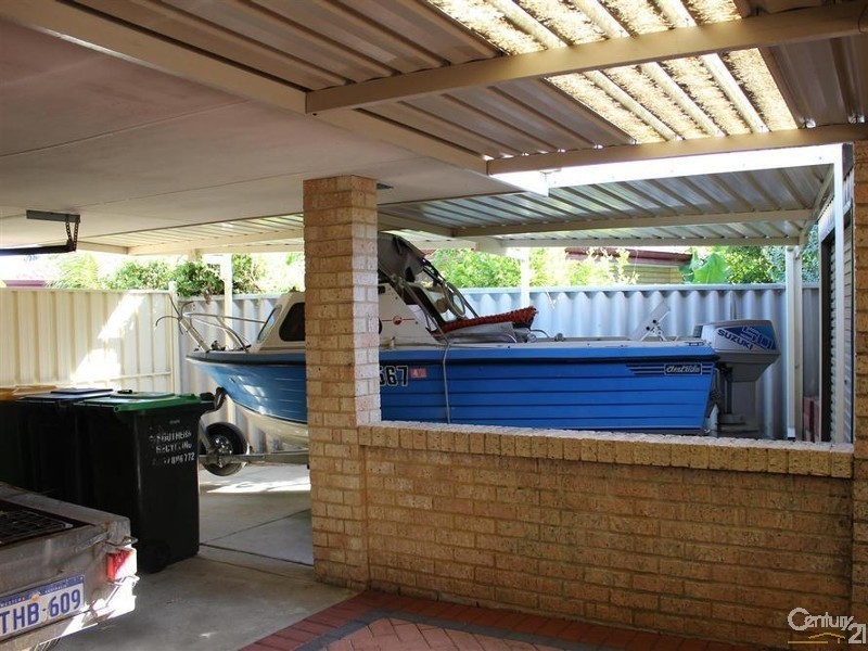 29 Kentia Close, Warnbro WA 6169