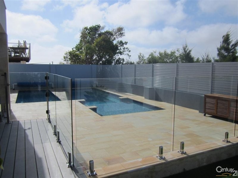 10 Hilda Road, Waikiki WA 6169