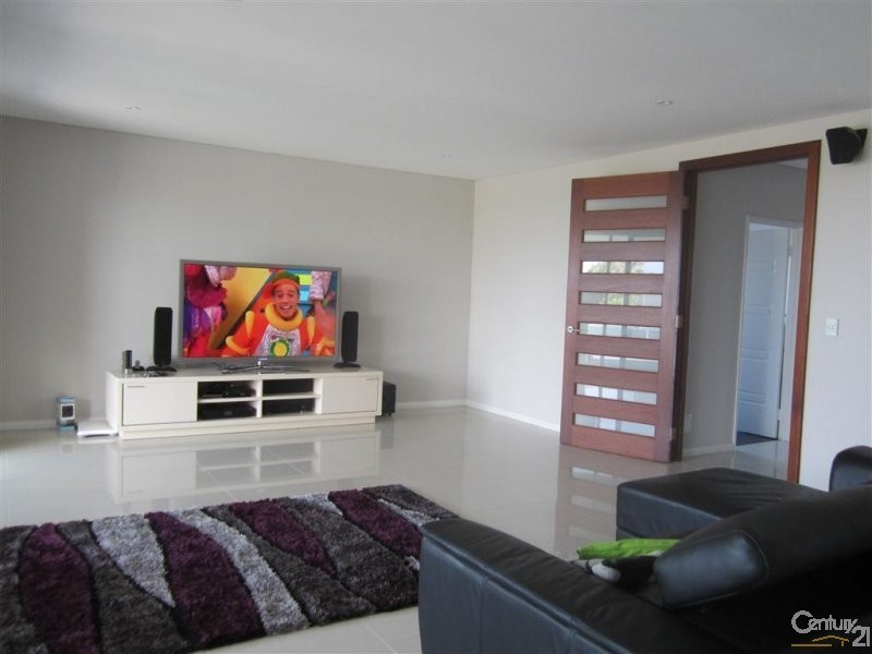 10 Hilda Road, Waikiki WA 6169