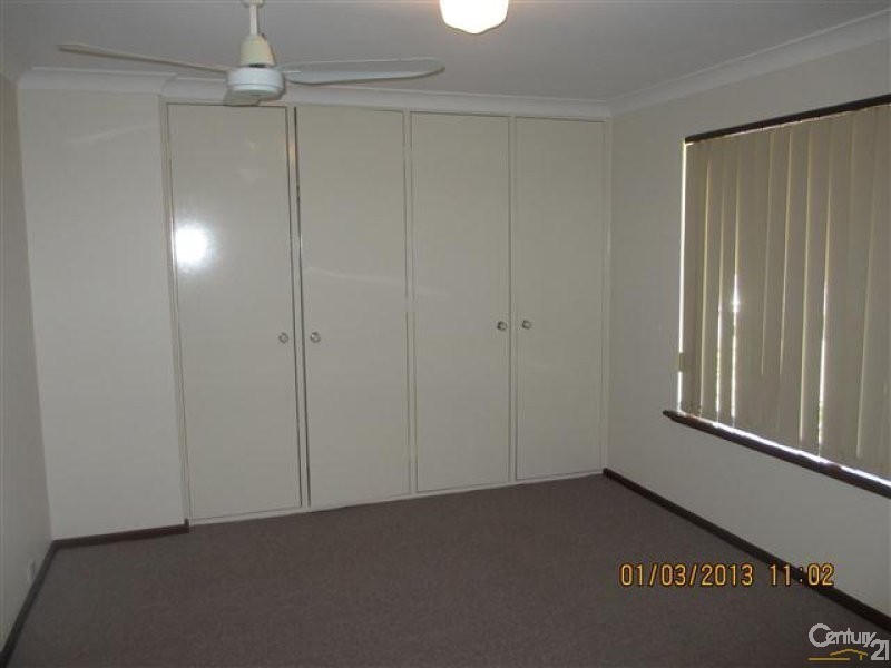 12 Voyager Court, Cooloongup WA 6168