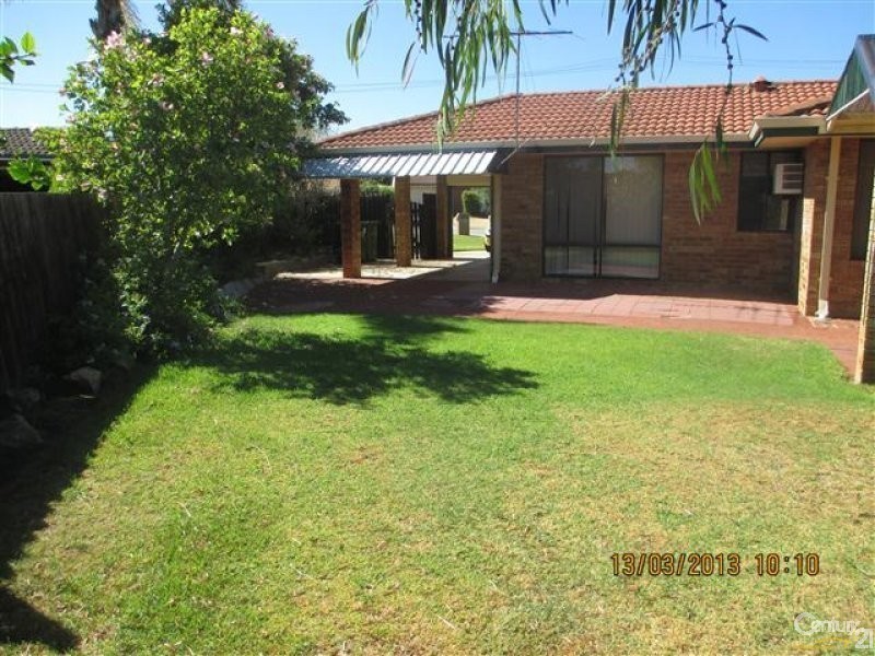 12 Voyager Court, Cooloongup WA 6168