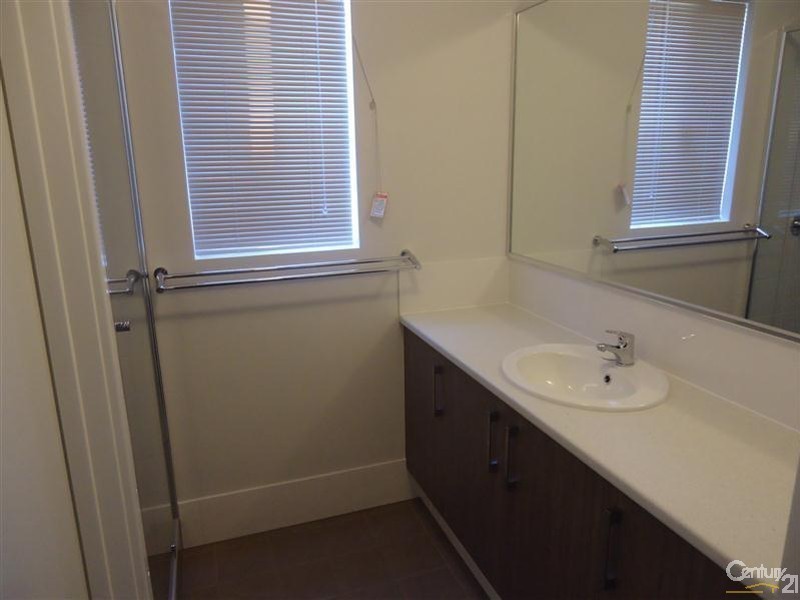 54 Sellafield Bend, Waikiki WA 6169