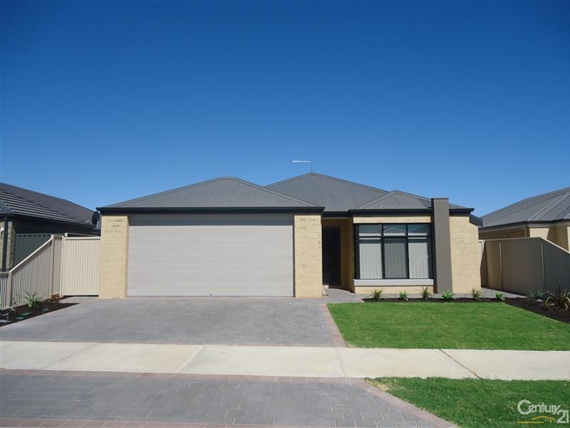 54 Sellafield Bend, Waikiki WA 6169