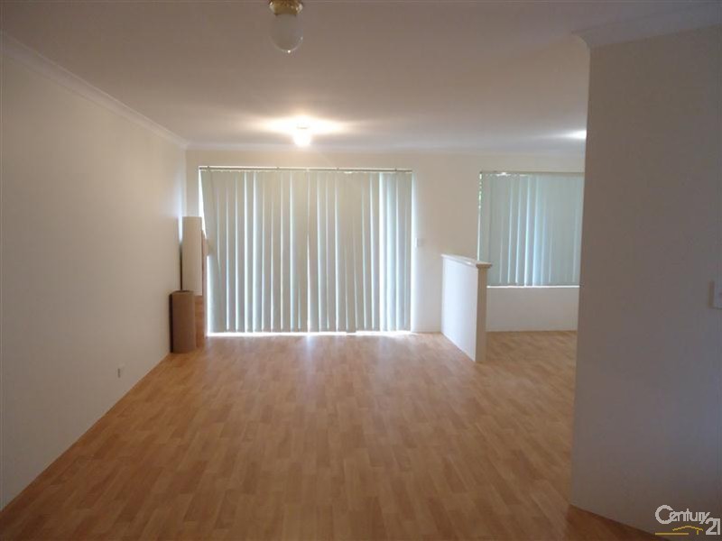 3/6 Dowling Street, Rockingham WA 6168