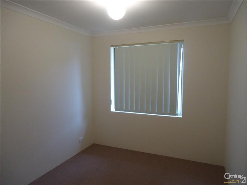 3/6 Dowling Street, Rockingham WA 6168