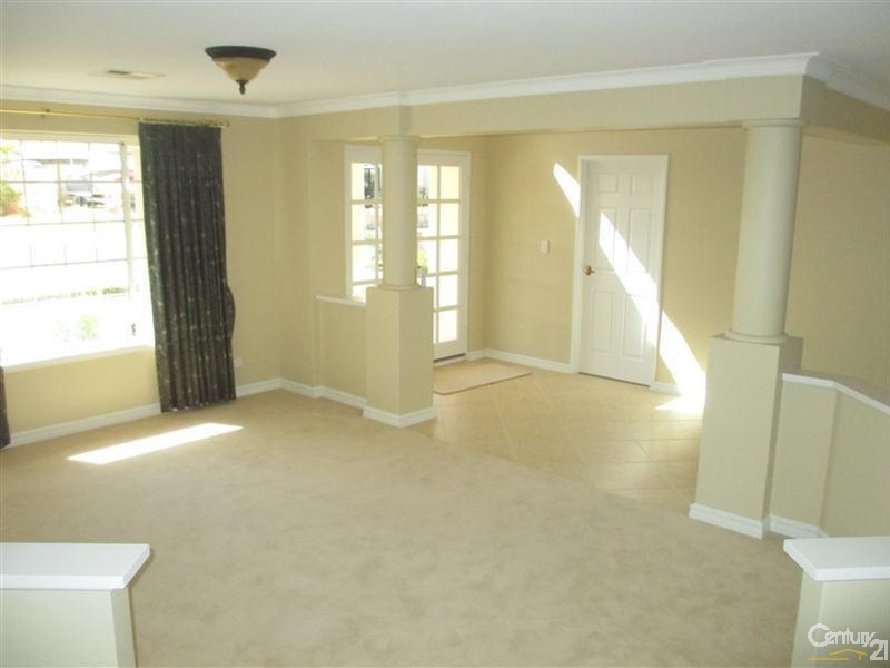 10 Sao Jorge Green, Secret Harbour WA 6173