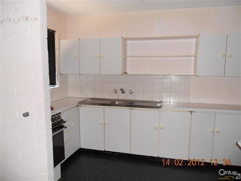 18/13 Merope Close, Rockingham WA 6168