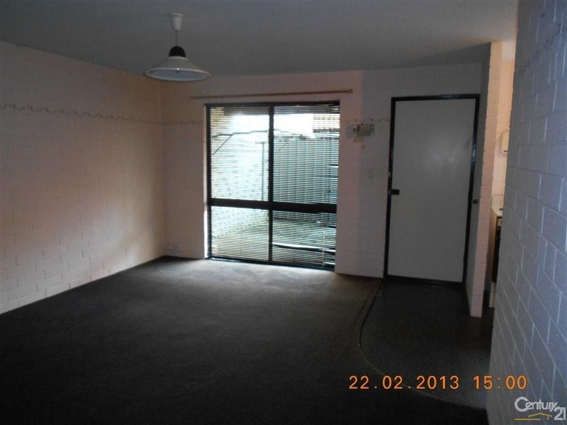 18/13 Merope Close, Rockingham WA 6168