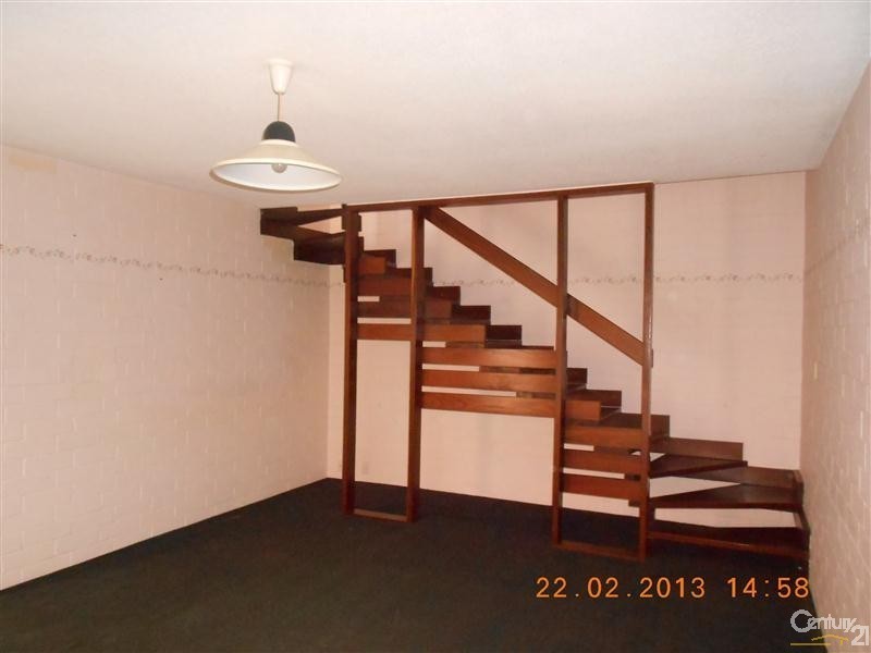 18/13 Merope Close, Rockingham WA 6168