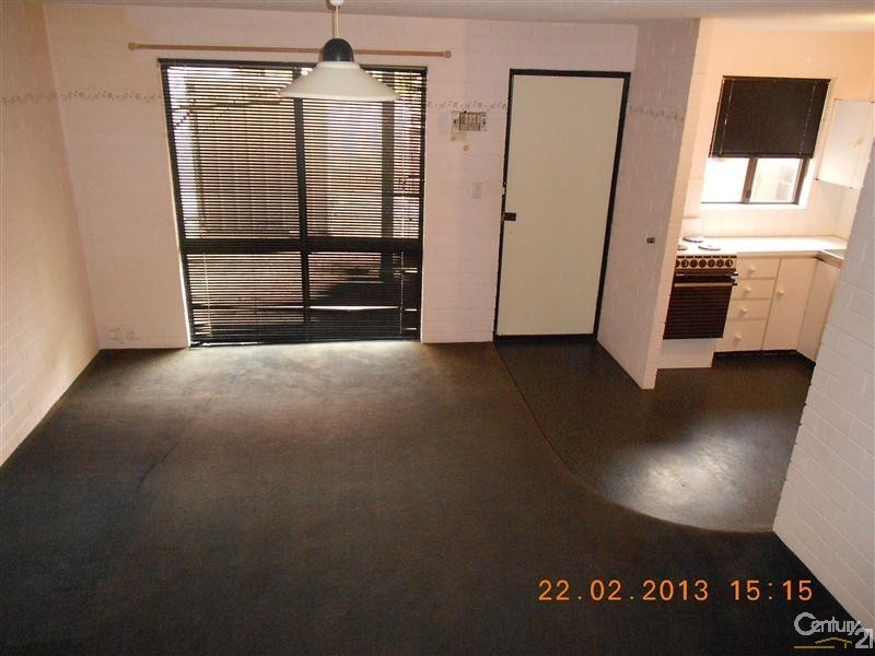 18/13 Merope Close, Rockingham WA 6168