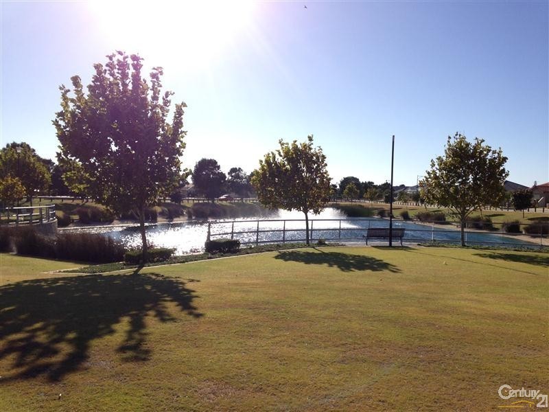 4 Rhapsody Close, Shoalwater WA 6169