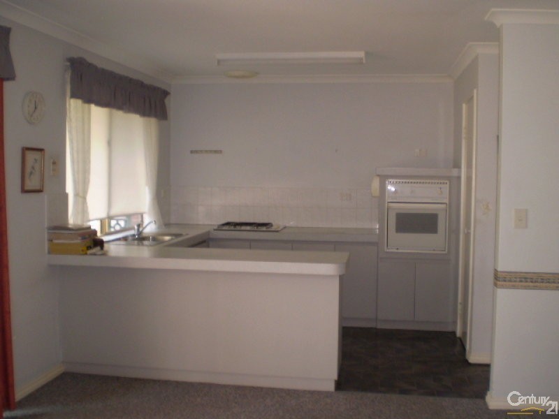 3/2 Tehani Close, Cooloongup WA 6168