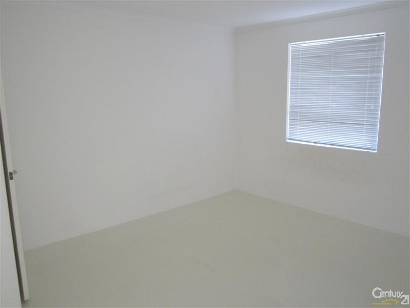 2 Valheru Avenue, Rockingham WA 6168