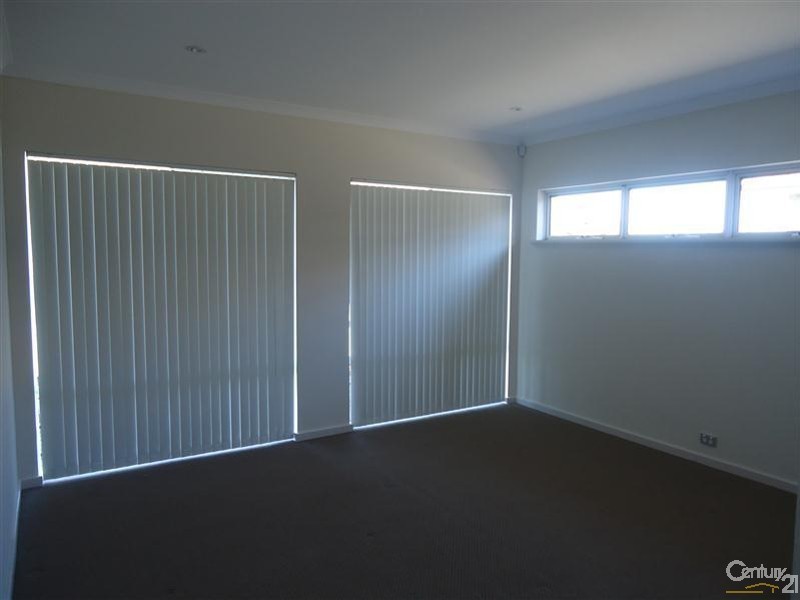23 Coniston Bend, Waikiki WA 6169