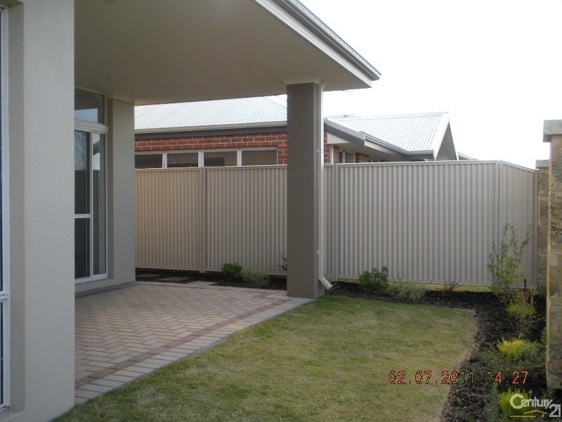 23 Coniston Bend, Waikiki WA 6169