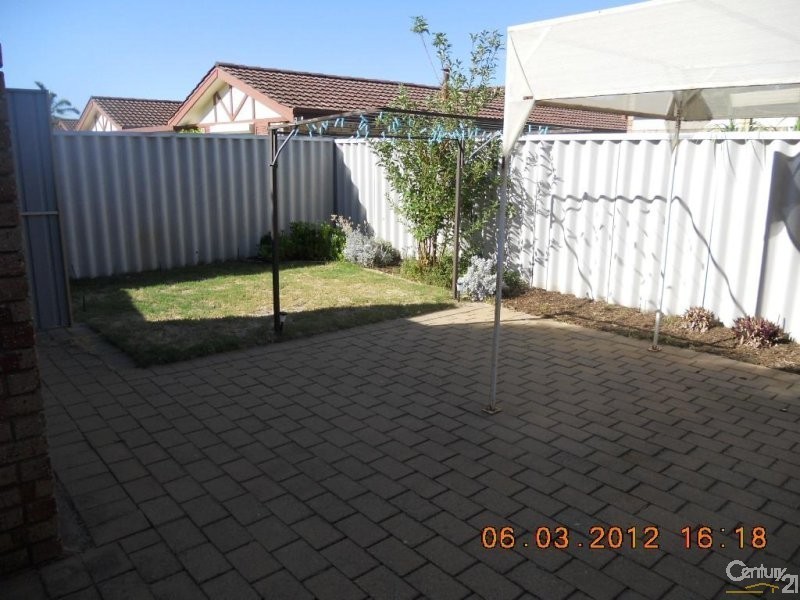 6/8 Merope Close, Rockingham WA 6168