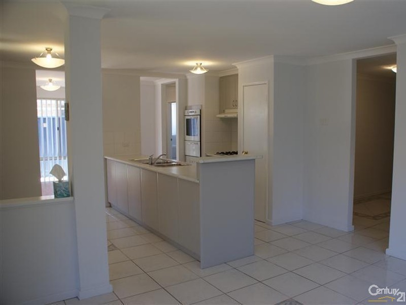 22 Sennet Lane, Warnbro WA 6169