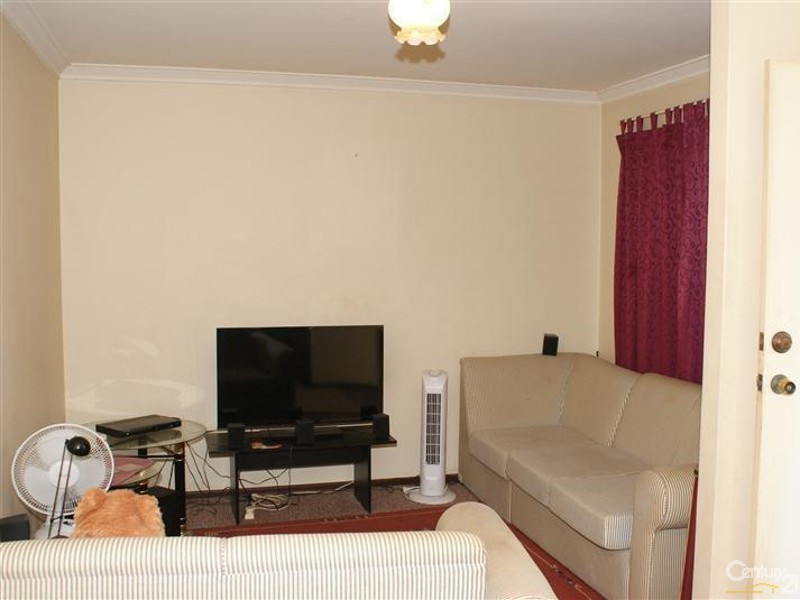 3/145 Leach Highway, Wilson WA 6107