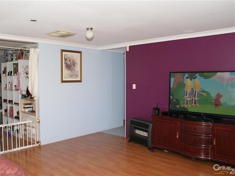 14 Kilmeny Loop, Warnbro WA 6169