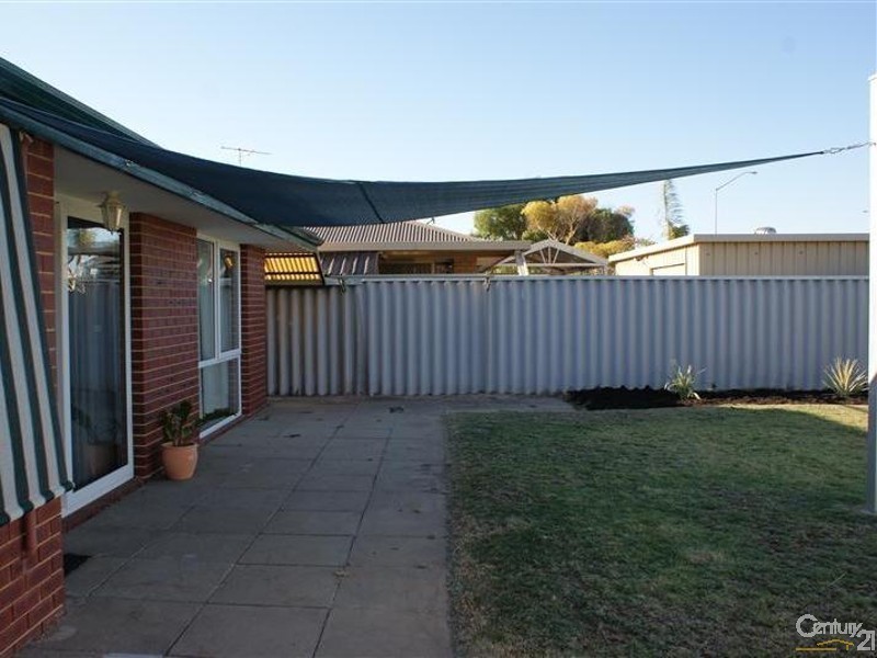 14 Kilmeny Loop, Warnbro WA 6169